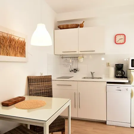 Apartament Anica *