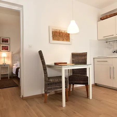 Anica Apartament *